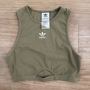Adidas top
